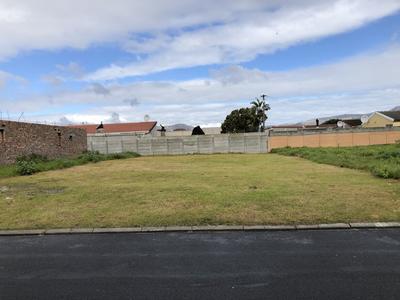 Vacant Land / Plot For Sale in Grassy Park, Cape Town