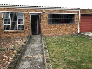 House For Sale in Steenberg, Cape Town